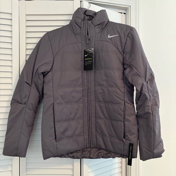 Nike Jackets & Blazers - Nike Women’s Charcoal Grey Puffer Jacket